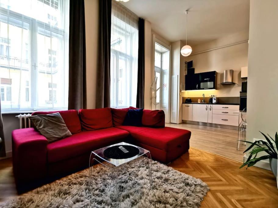 Luxury Apartment Near Astoria With Ac Budapesta Exterior foto